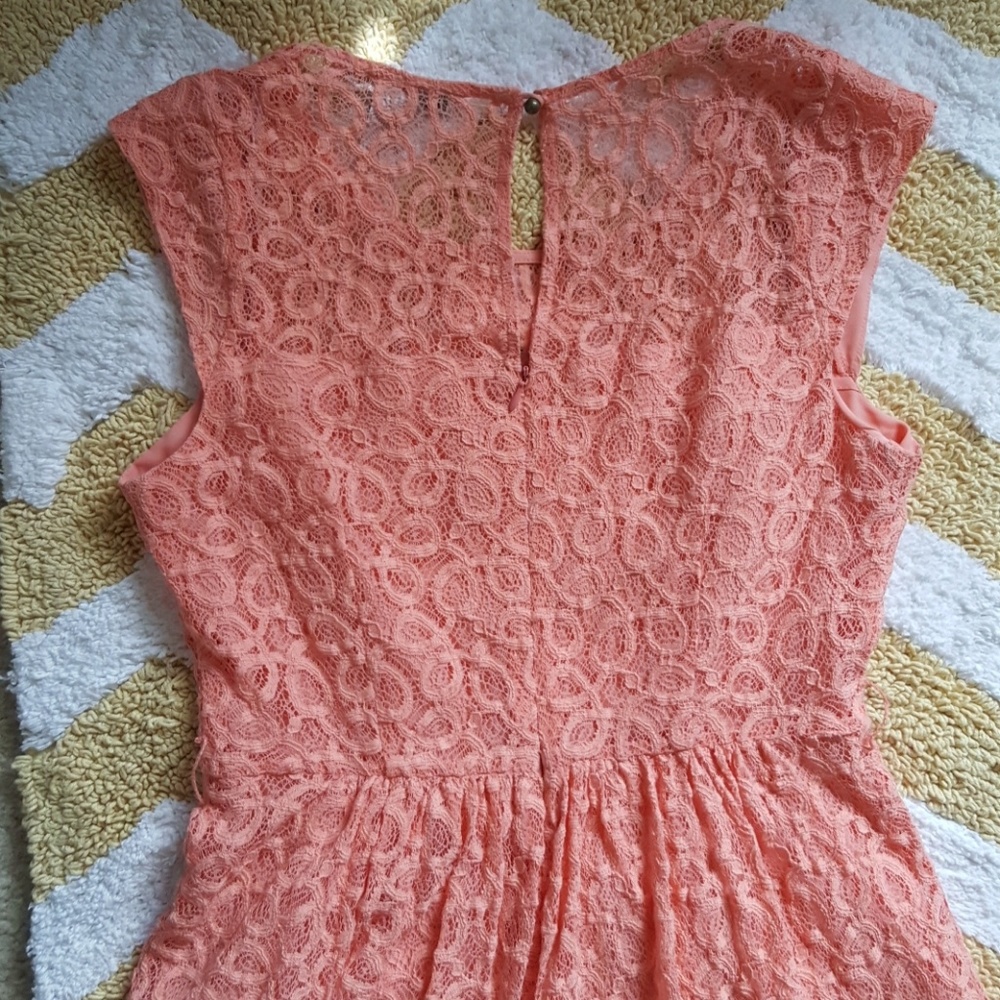 Dress - Picture 3 of 5