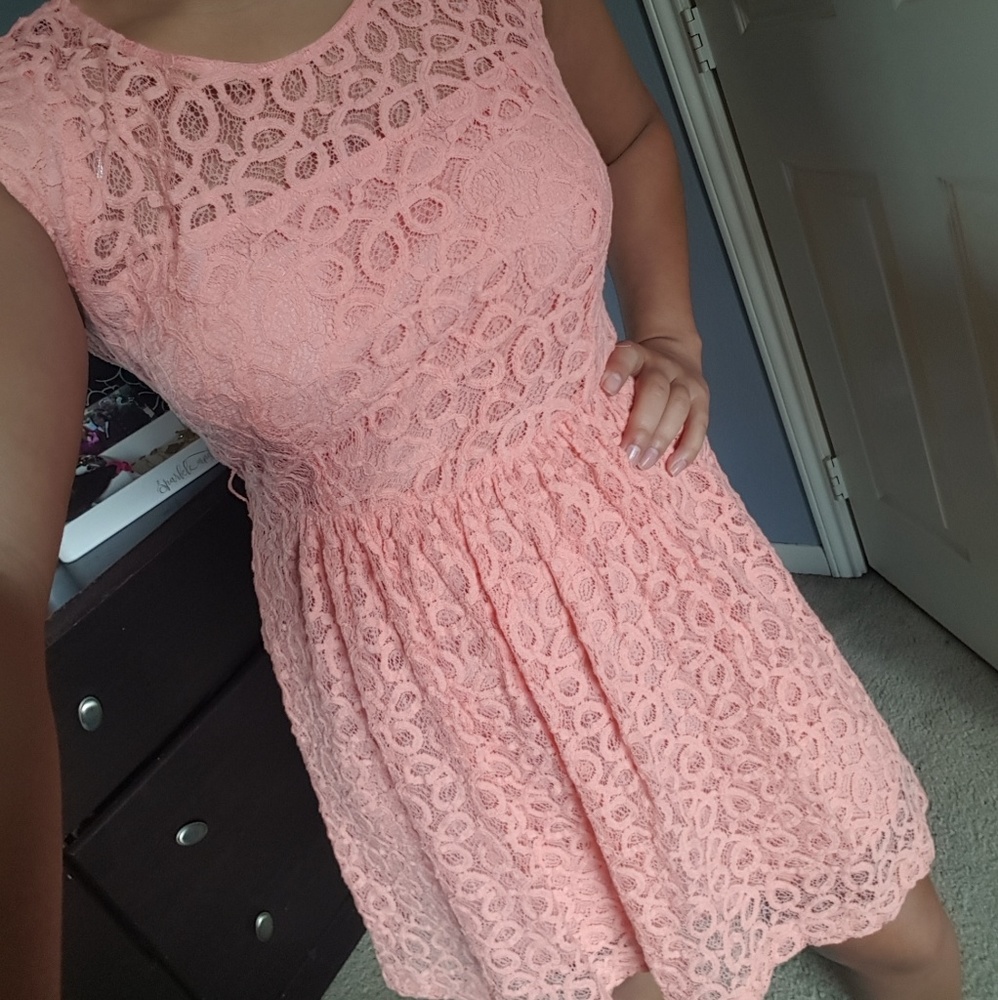 Dress - Picture 5 of 5