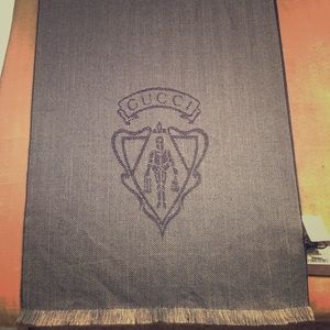 Gucci scarf