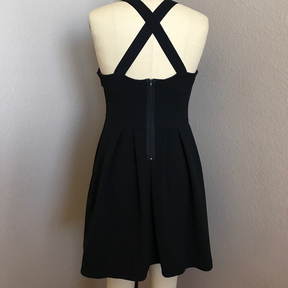 Dress - Picture 4 of 6