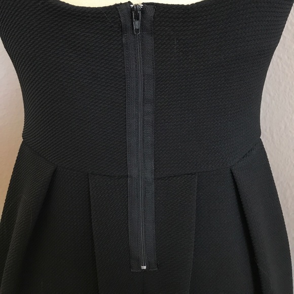 Dress - Picture 5 of 6