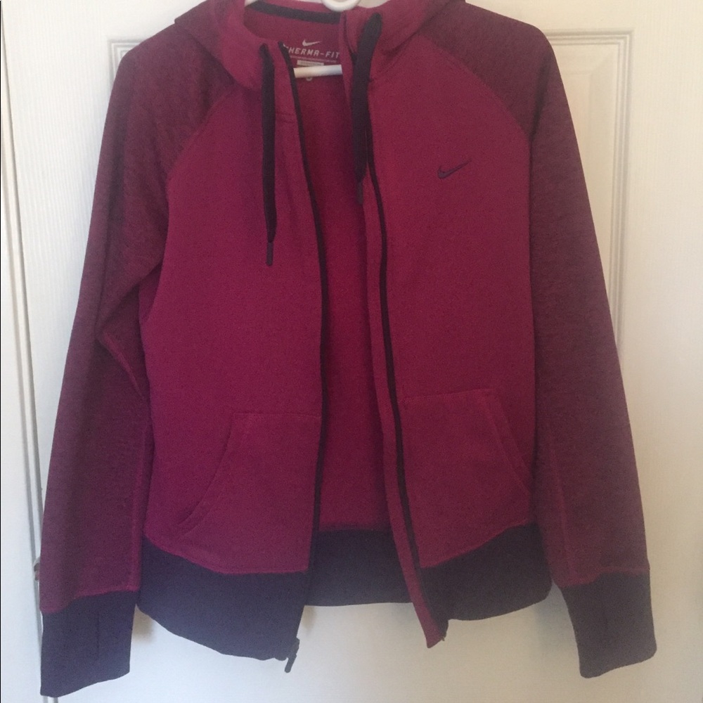 Brand new nike active jacket