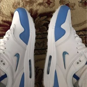 Meet your Posher, Steven