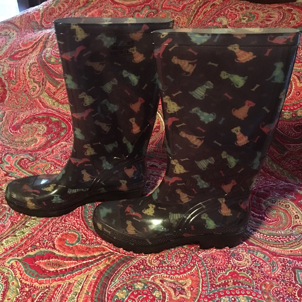Rain boots