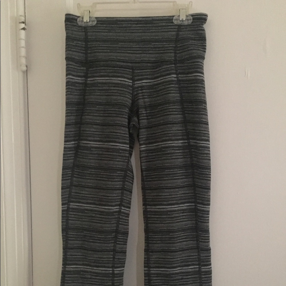 ✨ CLOSET CLEAR OUT✨ Lululemon Black Yoga Pants, 2✨