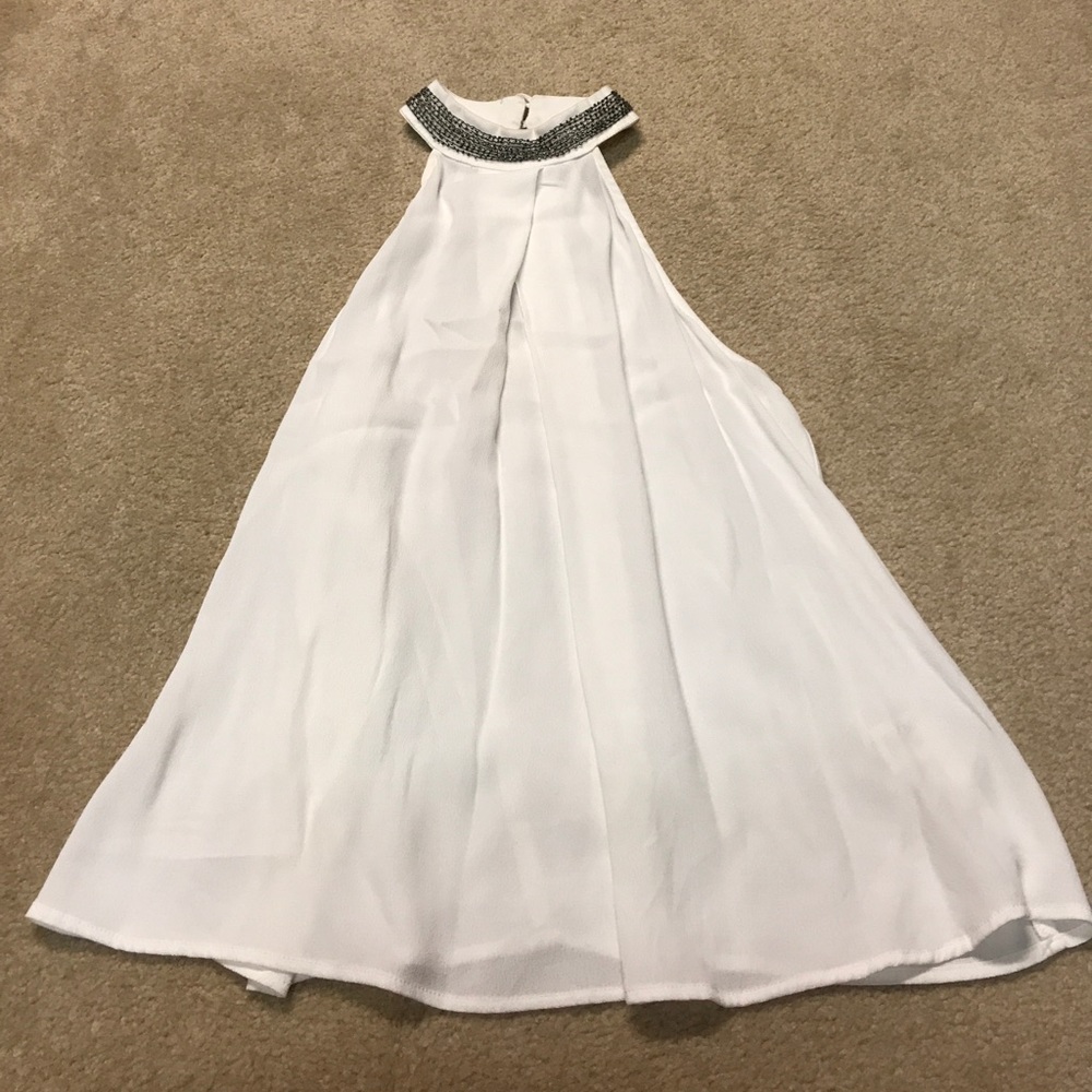Willow and Clay white Sleeveless shirt