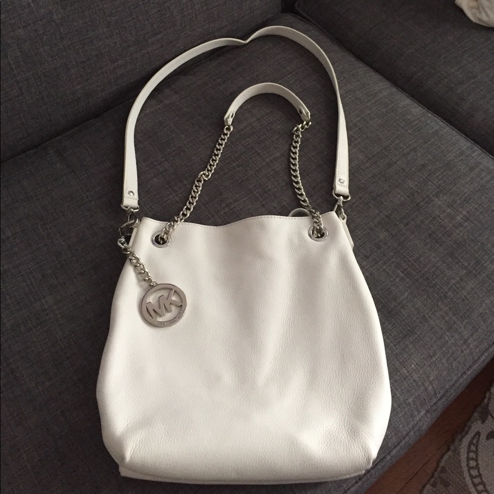 Hand bag