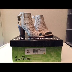 New Sam Edelman peep toe sandals