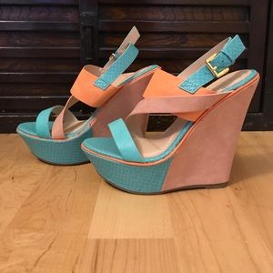 Brand new multicolores DbDk Wedges!