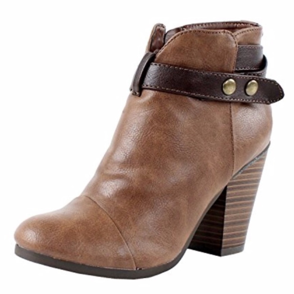 Faux leather bootie heel boot