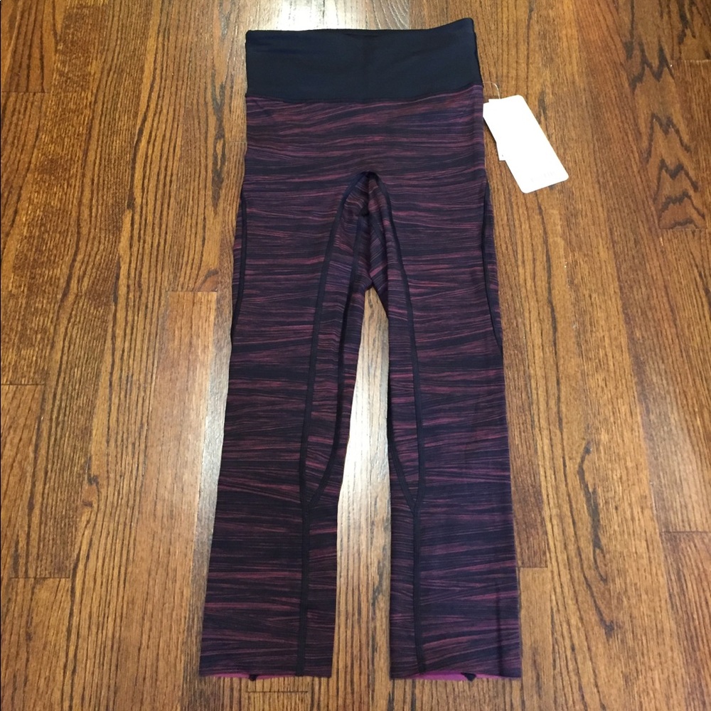 🦄🍋RARE Lululemon NWT Run The Day Crop! - Picture 6 of 8
