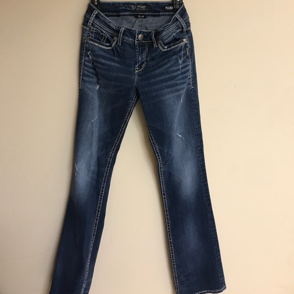Selling a pair of used Silver Jeans