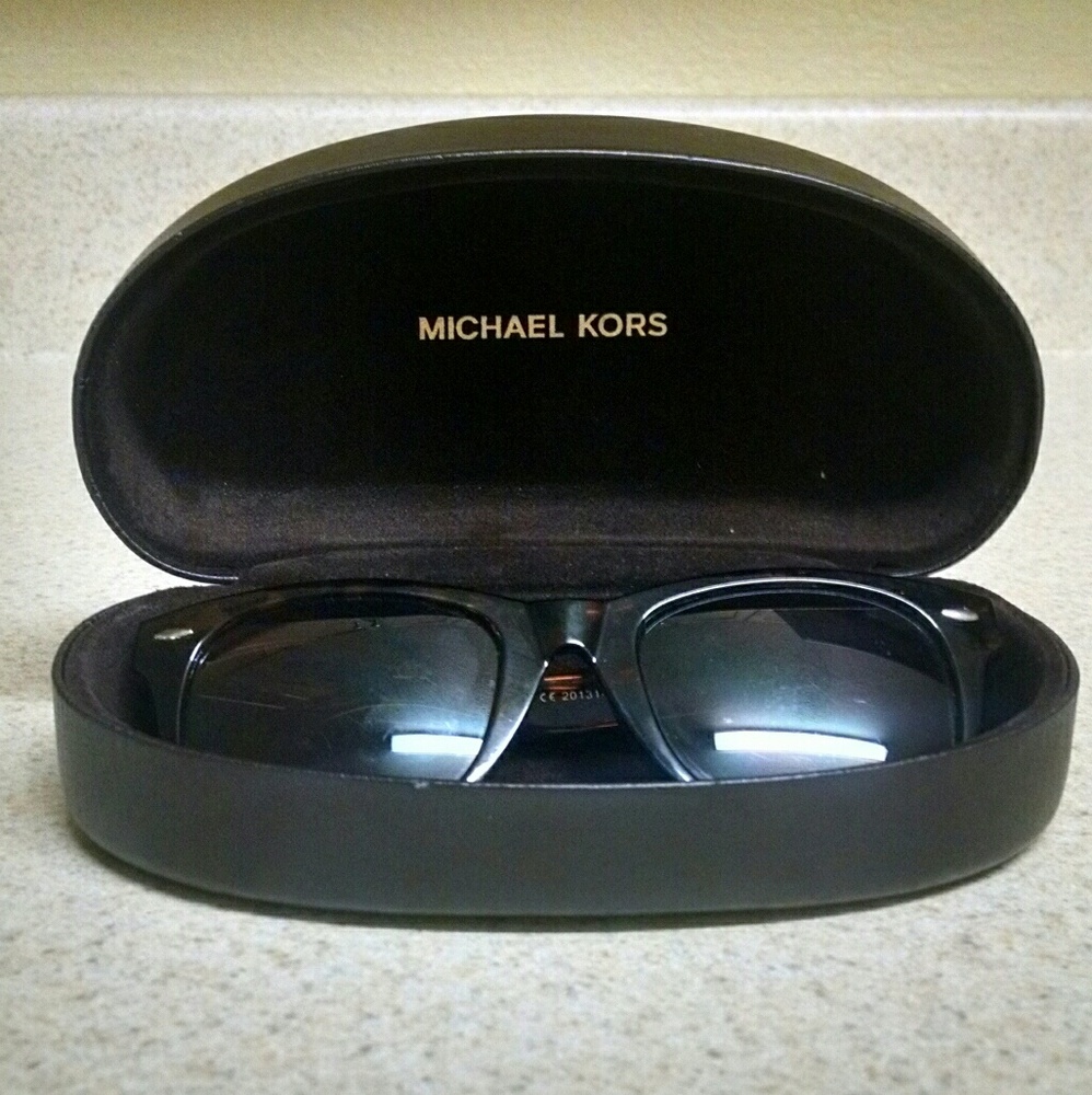 Michael Kors large unisex sunglass case!
