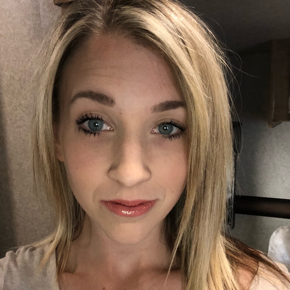 Meet your Posher, Sarah