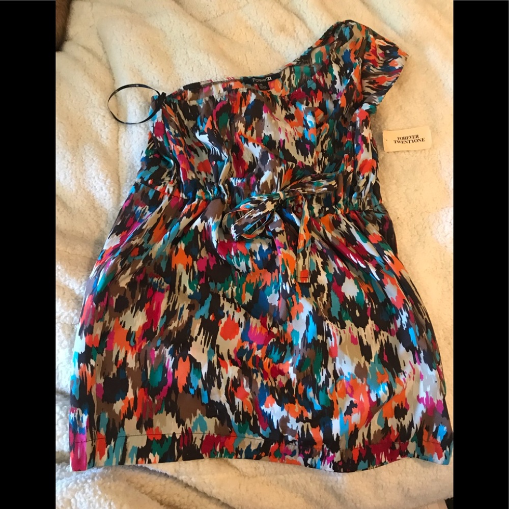 Cute one shoulder tunic