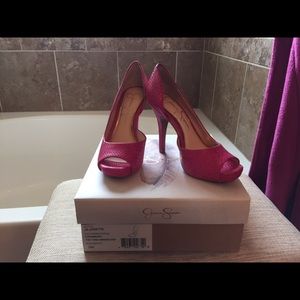 New Jessica Simpson heels size 5