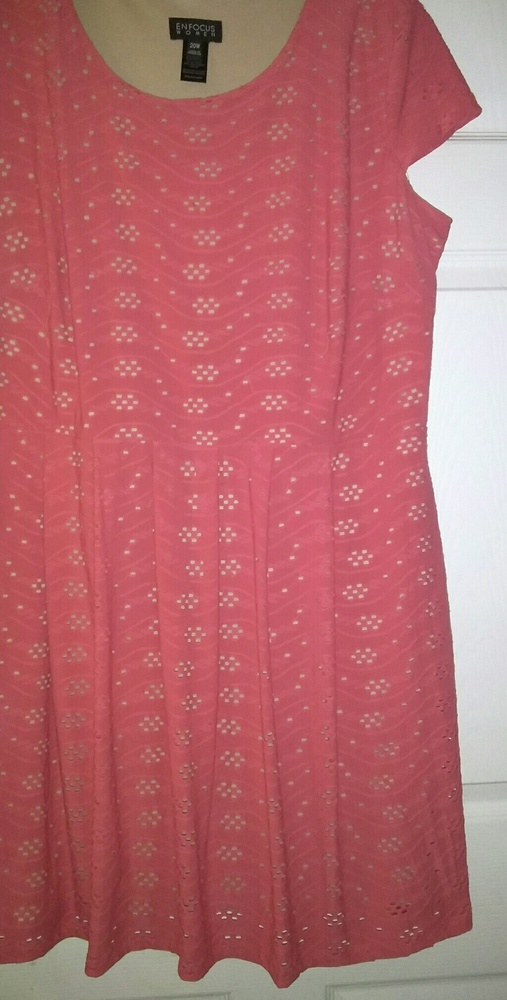 Pretty midi dress with eyelets