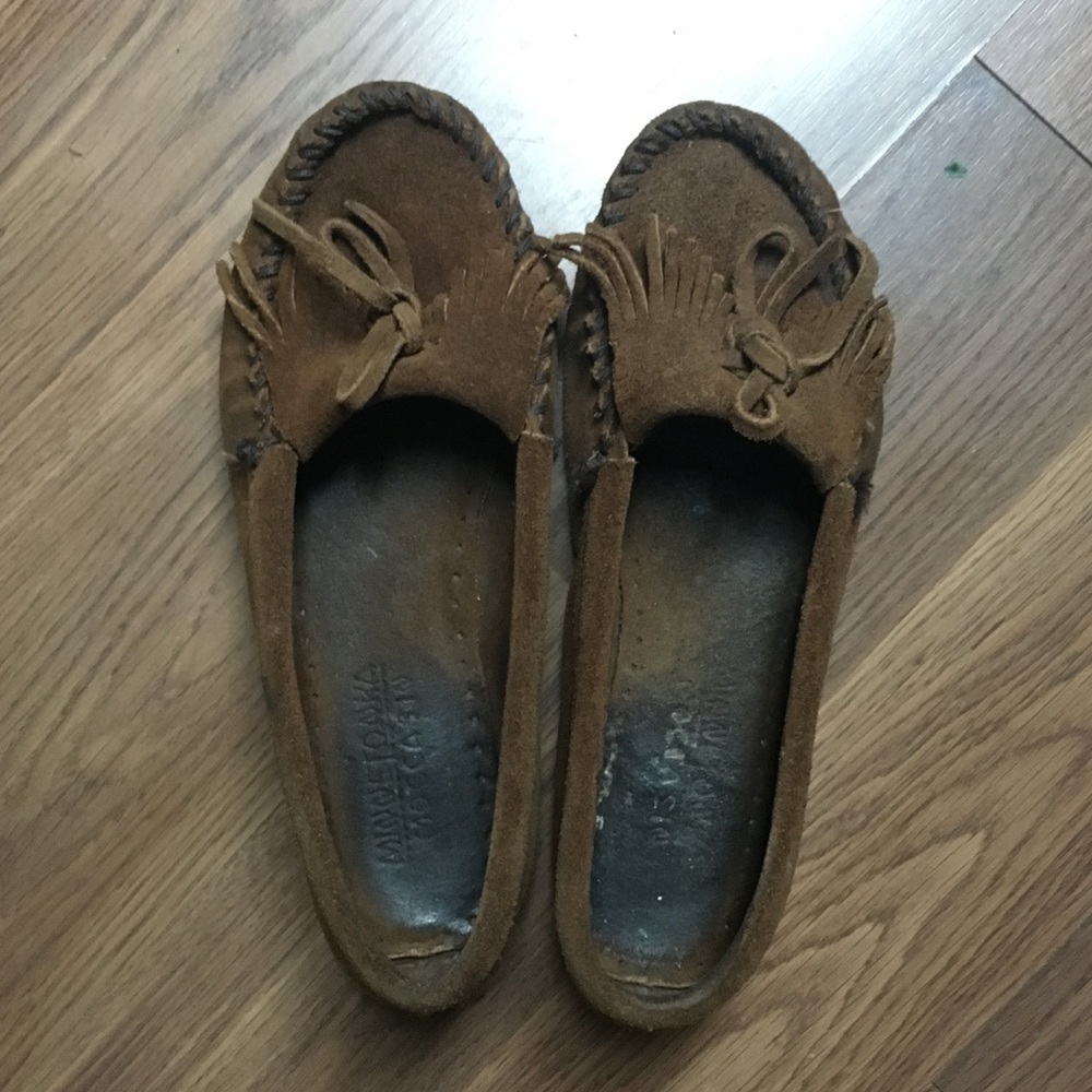 Minnetonka Moccasins Brown Suede Flats/Loafers