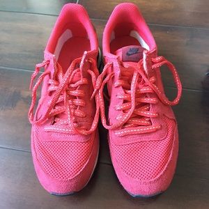 Old school Nike MD runners