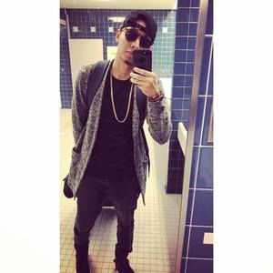 Meet your Posher, Xavier