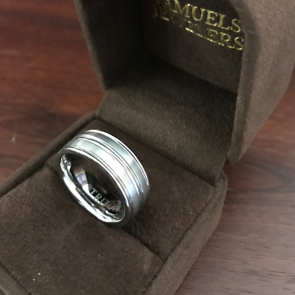Men’s ring - Picture 3 of 3