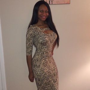 Fashion Nova Leopard Dress with Keyhole Sz Small