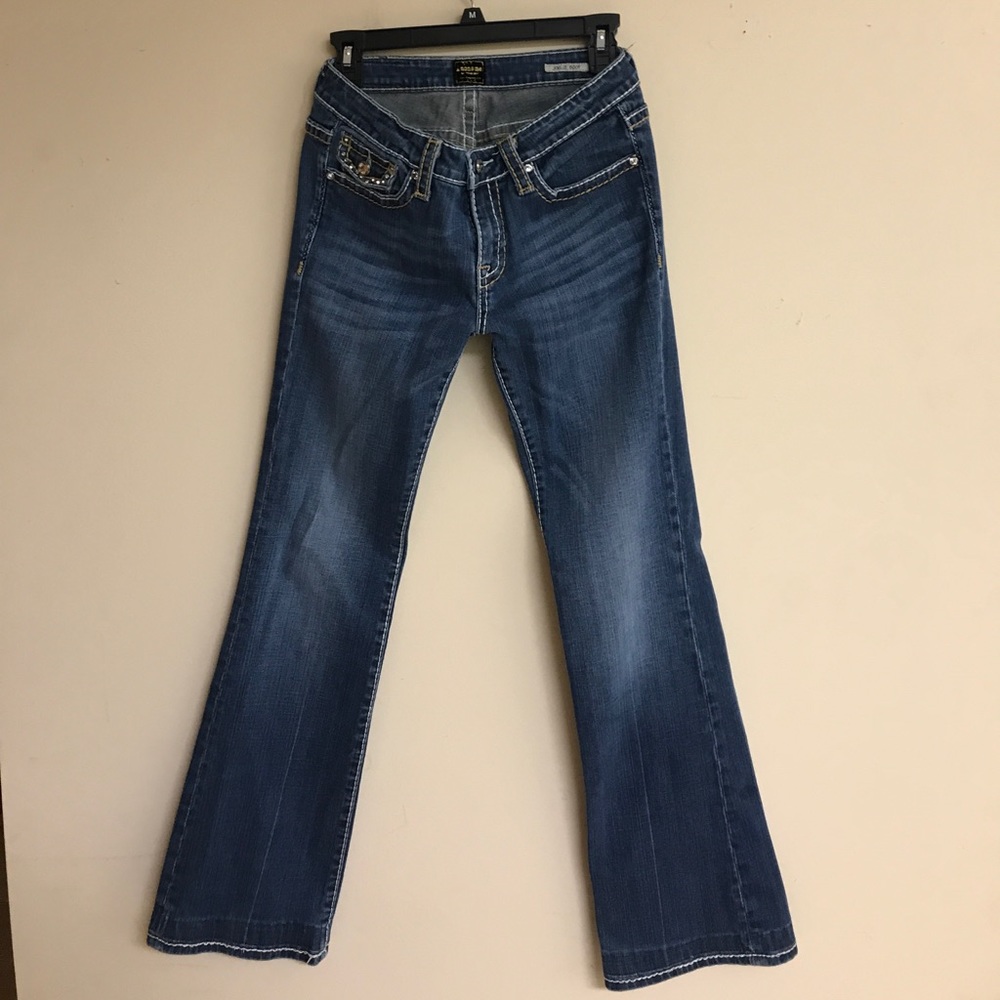 Selling a pair of Anoname Jeans