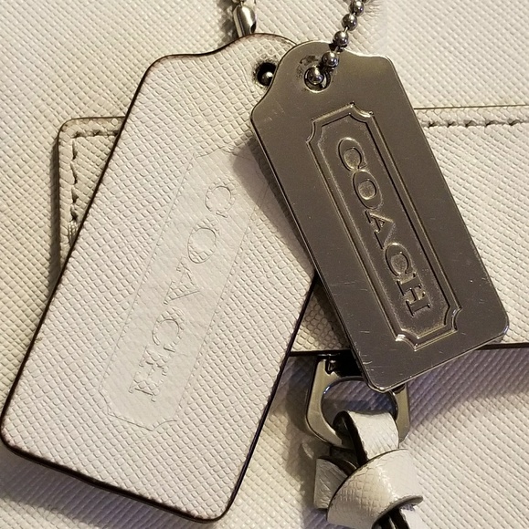 Small white Coach Bag - Picture 3 of 4