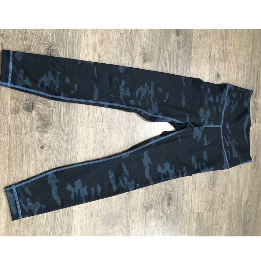 🍋Lululemon wonder under sz4