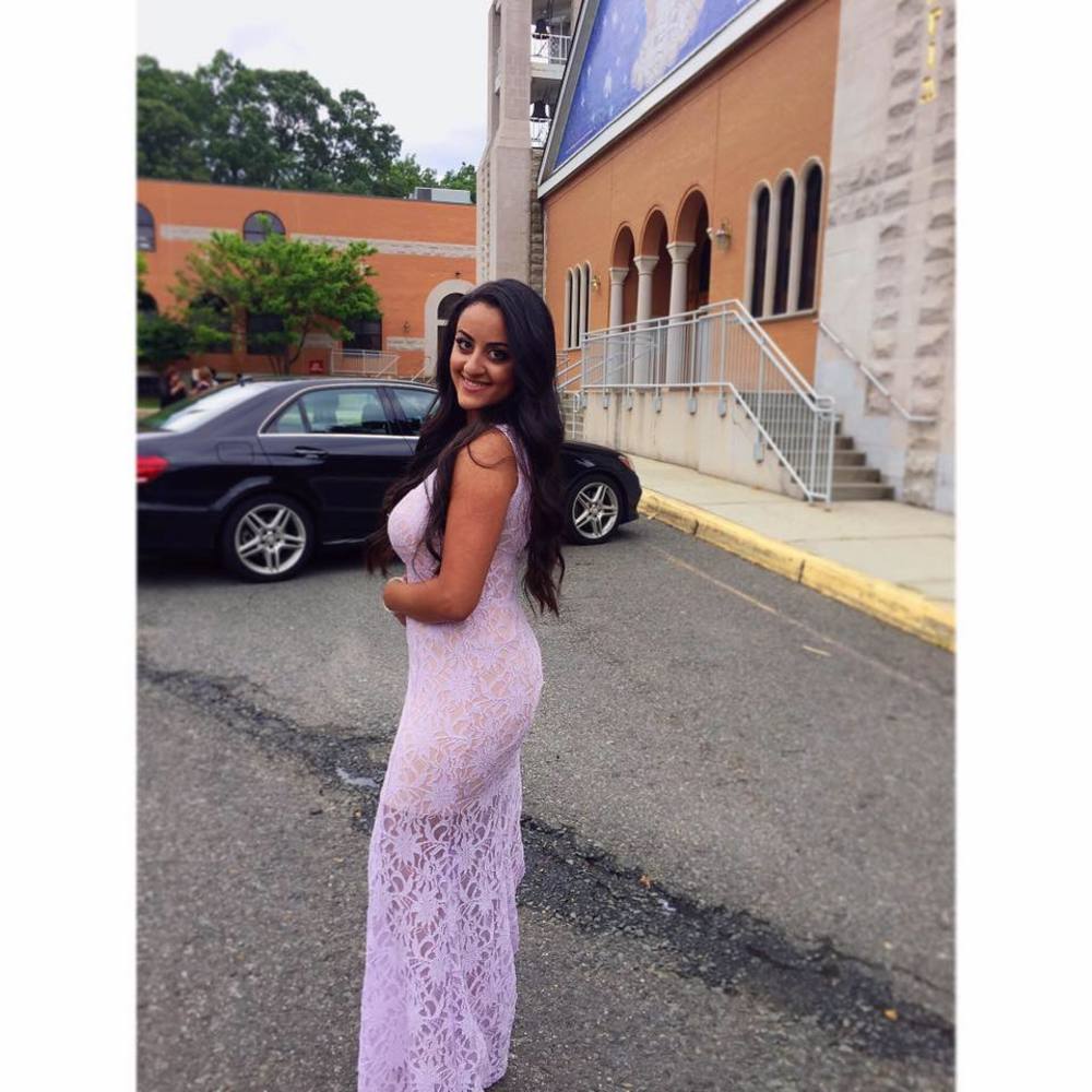 Meet your Posher, Nora