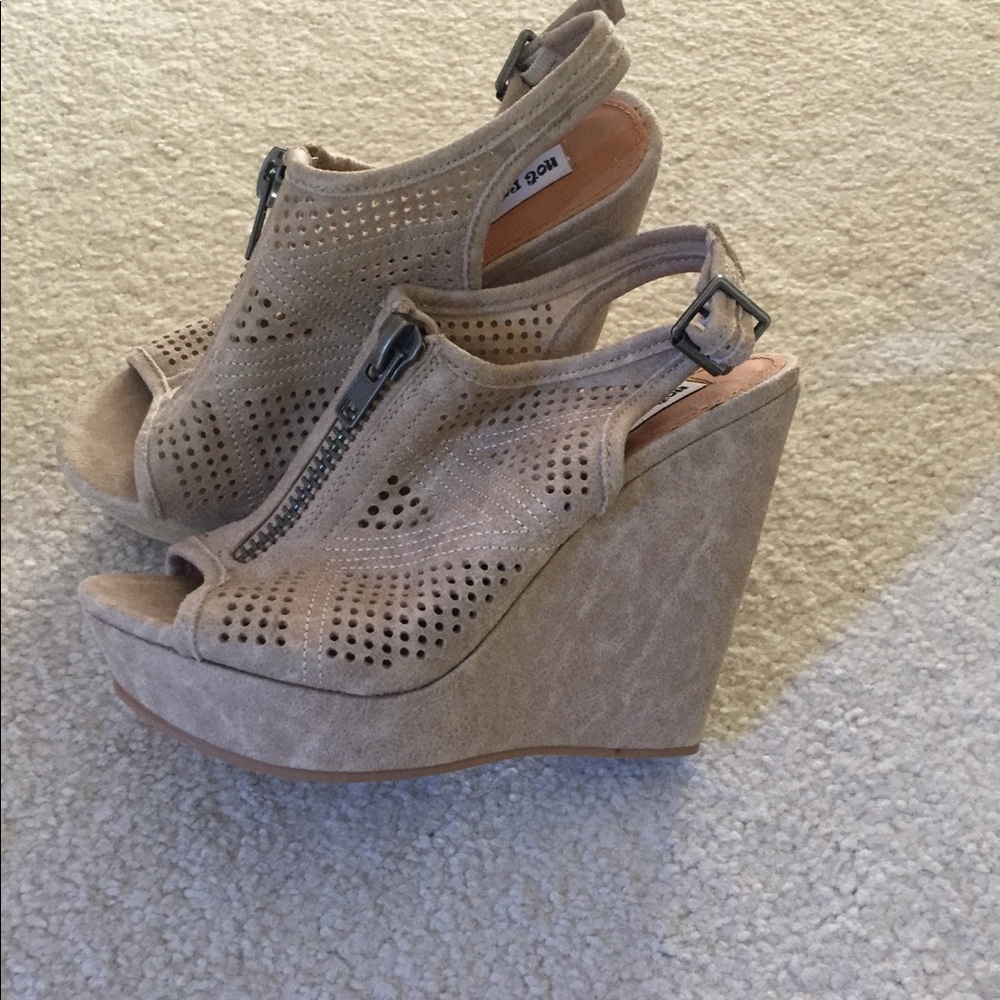 Wedge open toe sandal