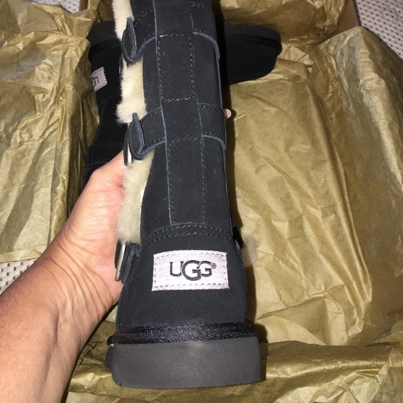 Ugg Maddi Girl's Black Boots NIB - Picture 3 of 5