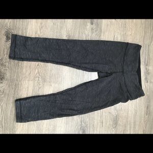 🍋Lululemon wunder unders sz4