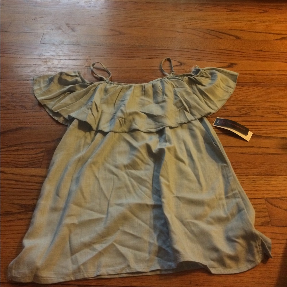 Over the shoulder shirt