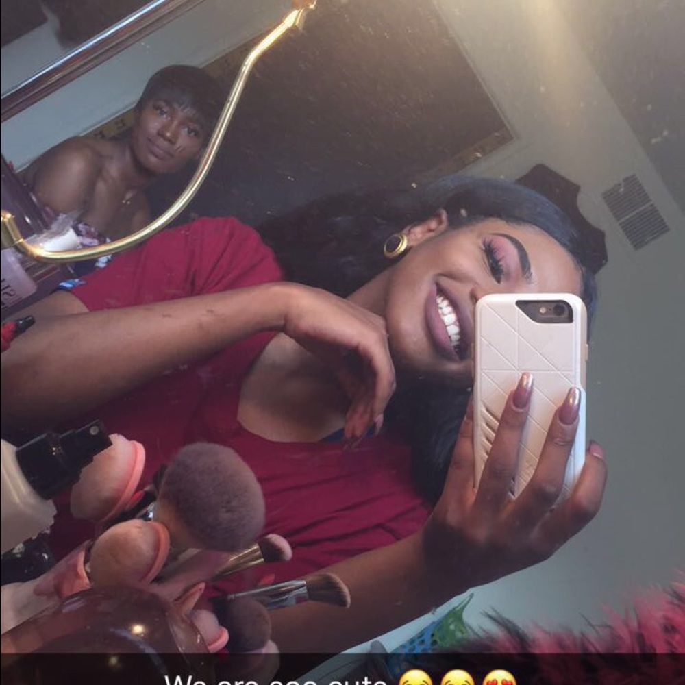 Meet your Posher, Ariel