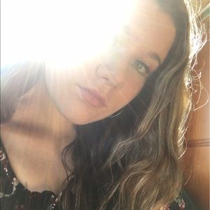 Meet your Posher, Caroline