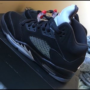 Air Jordan metallic 5's