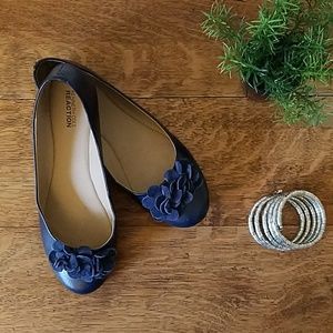 Kenneth Cole Reaction Flats
