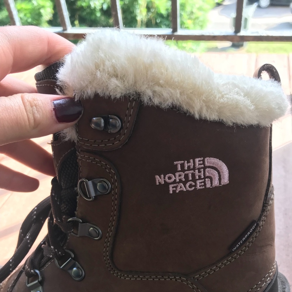 The North Face Dark Brown Fuzzy Snowboots!