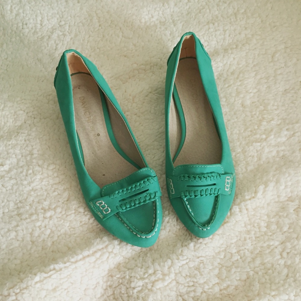 Creamy Green Flat Shoes