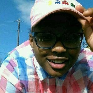 Meet your Posher, Cal