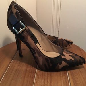 Michael Kors Calf Skin Camouflage Pumps