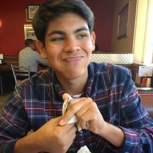 Meet your Posher, Carlos