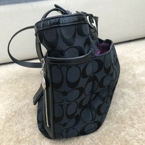 Black Coach handbag - Picture 6 of 7