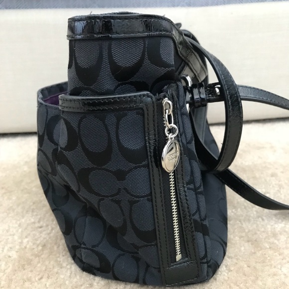 Black Coach handbag - Picture 7 of 7