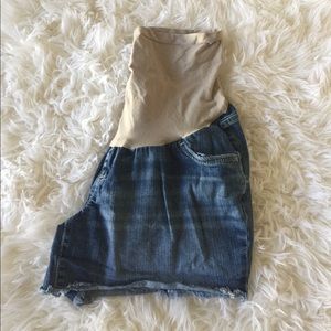 MATERNITY FRAY HEM SHORTS