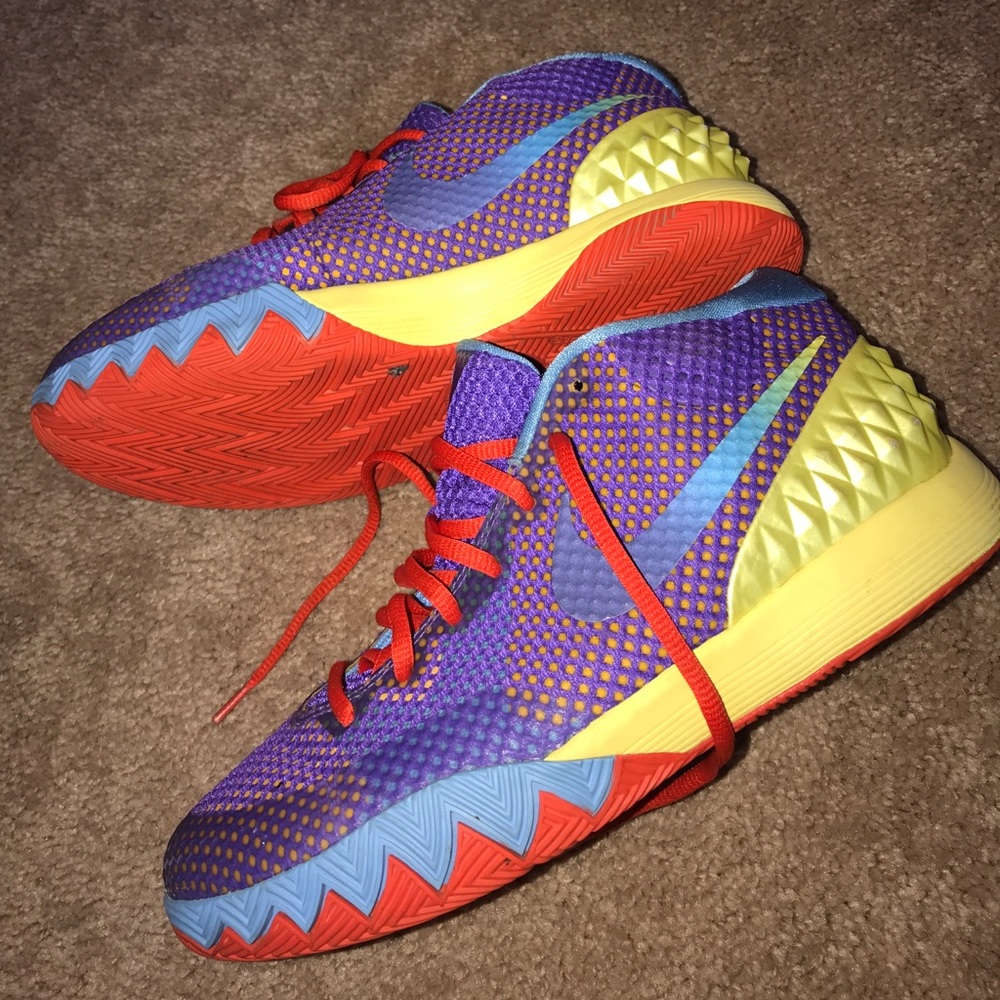 sz 7y nike kyrie