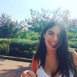 Meet your Posher, Nicole