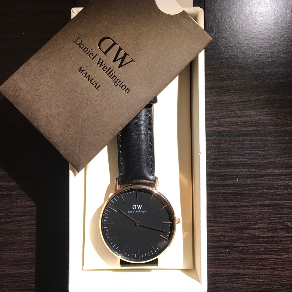 Daniel Wellington watch *NWOT*