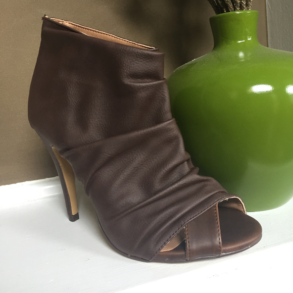 Kaden_brown - Picture 4 of 8